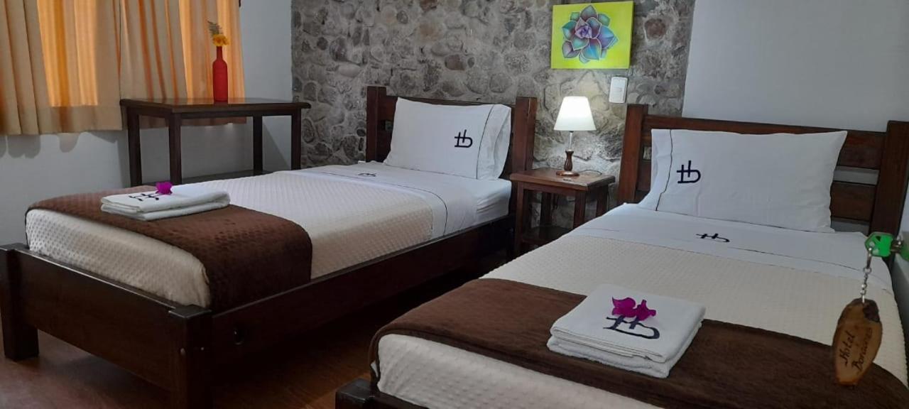 Ecohotel Bordones Isnos Esterno foto