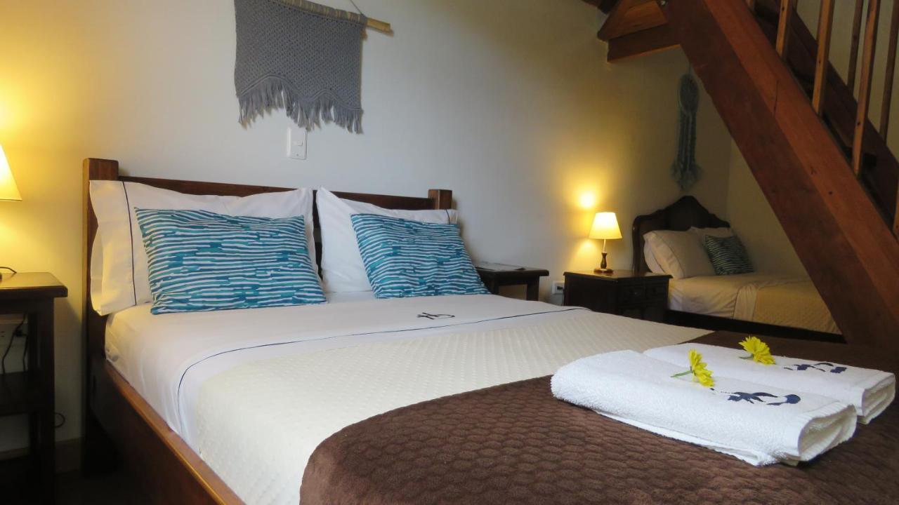 Ecohotel Bordones Isnos Esterno foto