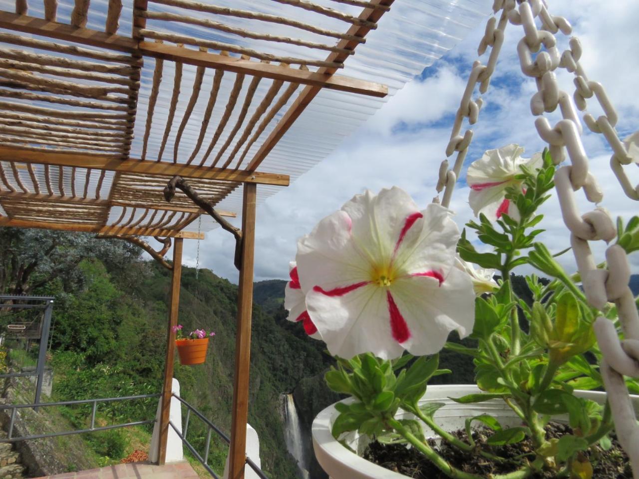 Ecohotel Bordones Isnos Esterno foto