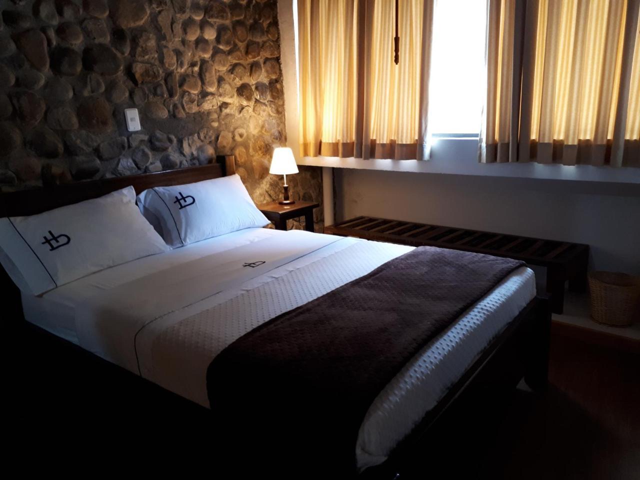 Ecohotel Bordones Isnos Esterno foto